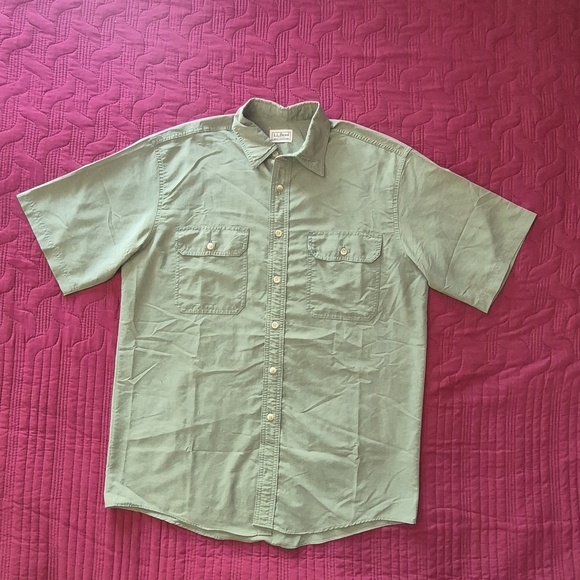 L.L. Bean Other - L.L. Bean Short-Sleeve Button-Down Shirt - Sage Green